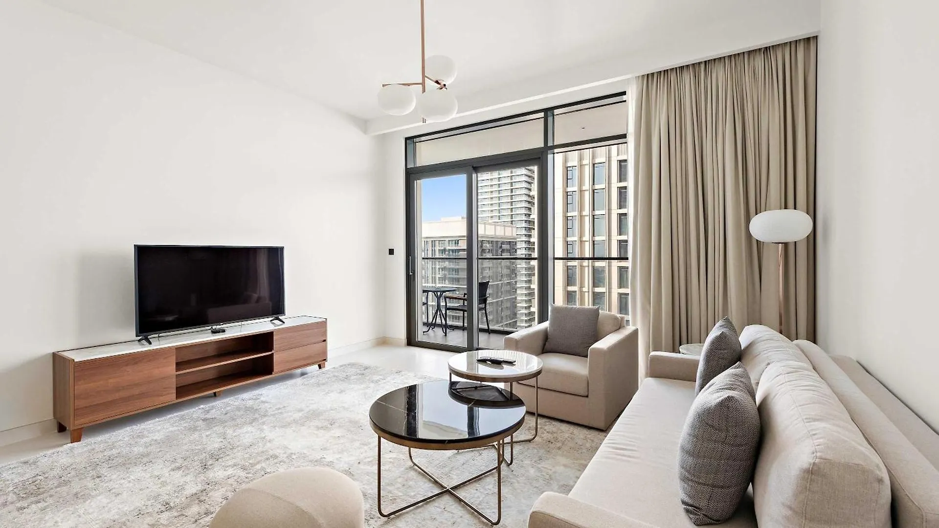 Silkhaus Cozy 1 Bdr In Marina Vista Private Beach Dubai