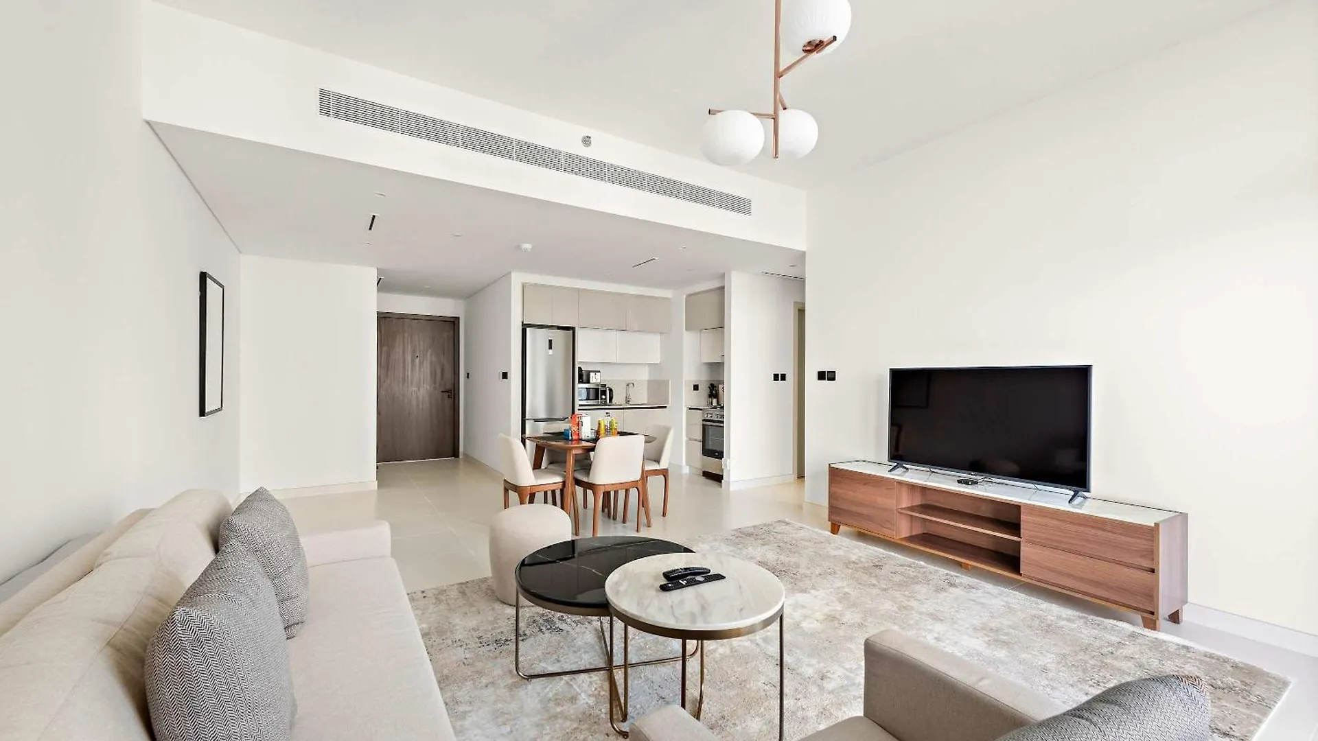 Apartment Silkhaus Cozy 1 Bdr In Marina Vista Private Beach Dubai