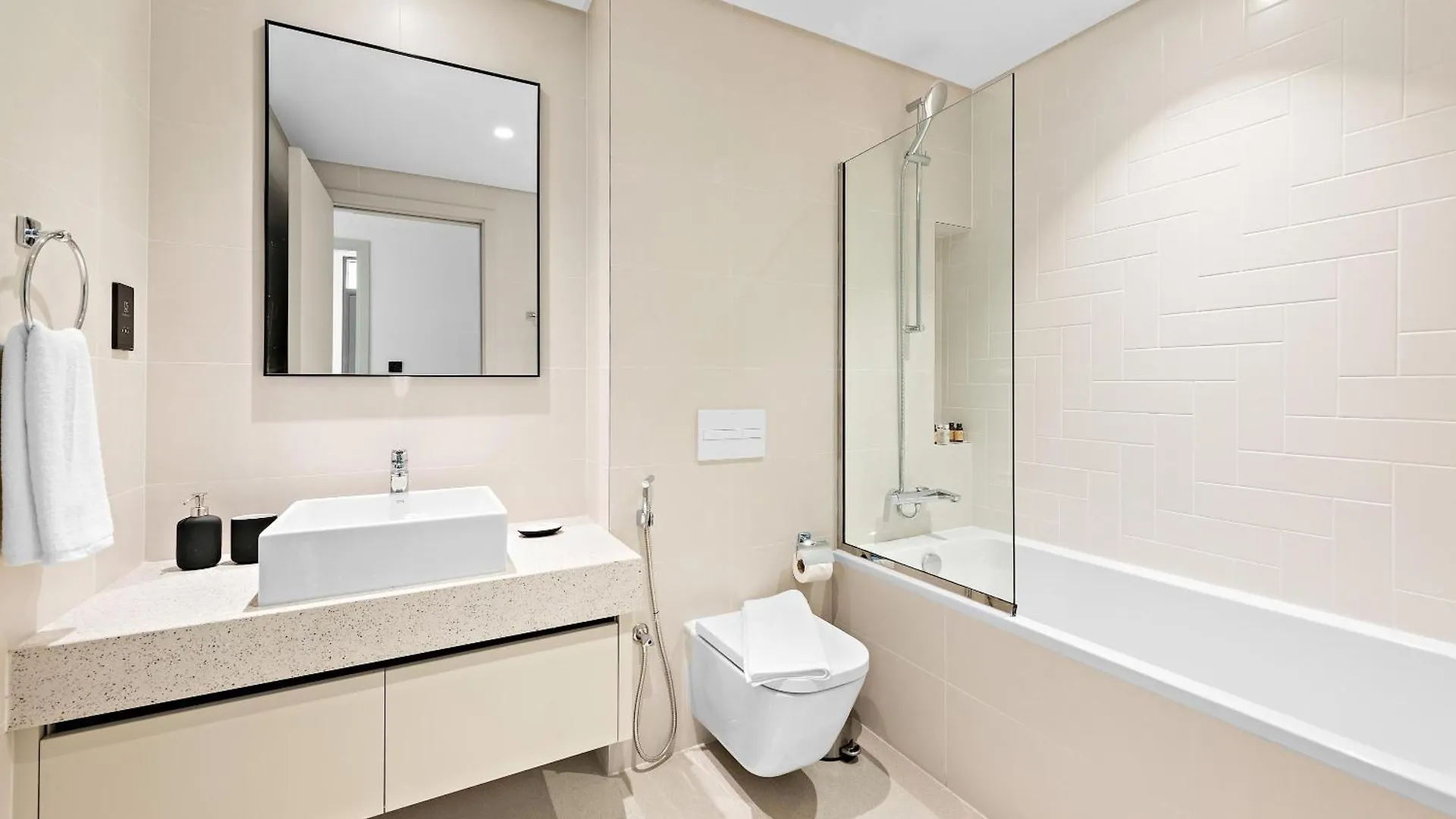 Silkhaus Cozy 1 Bdr In Marina Vista Private Beach Dubai Apartment