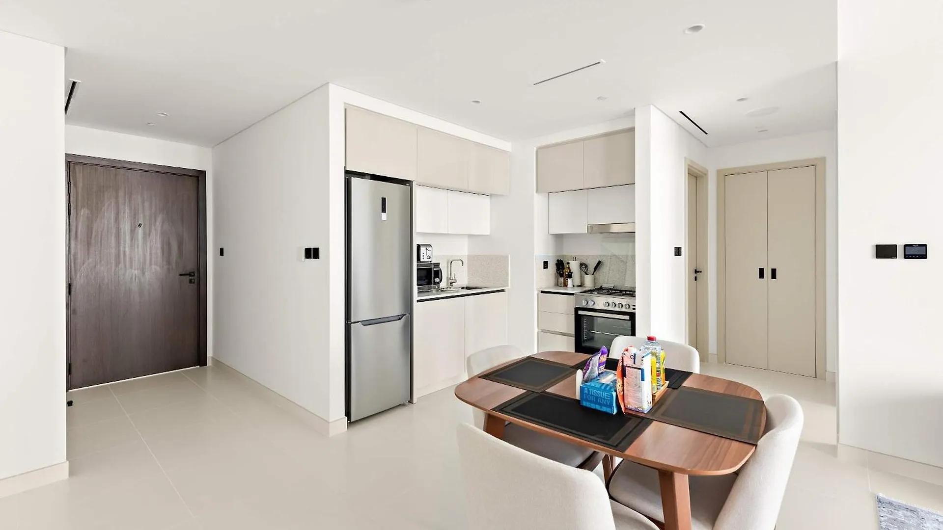 Silkhaus Cozy 1 Bdr In Marina Vista Private Beach Dubai Apartment
